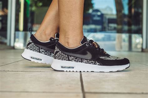 nike air max thea hell minz|Air Max thea foot locker.